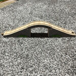 Thomas & Friends Wooden Railway Train 3-Piece Maron Arched Stone Bridge Gray